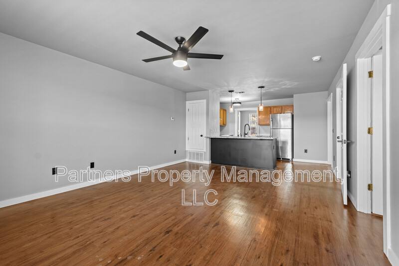 Apartment for rent at 825 N Leverett Ave #2, Fayetteville, AR 72701