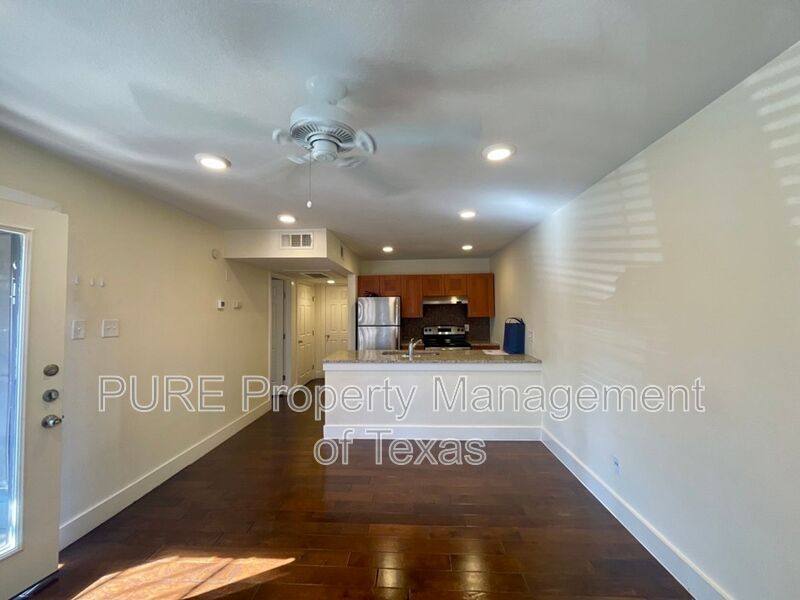 Condo for rent at 909 Reinli St #124, Austin, TX 78751