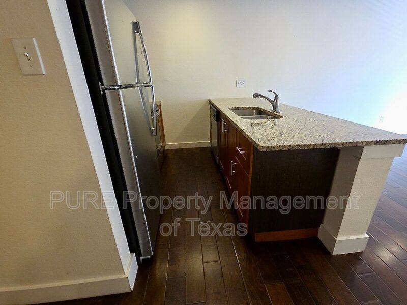Condo for rent at 909 Reinli St #124, Austin, TX 78751