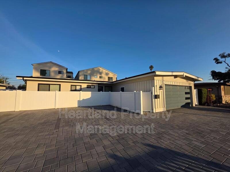 House for rent at 4111 Clairemont Mesa Blvd, San Diego, CA 92117