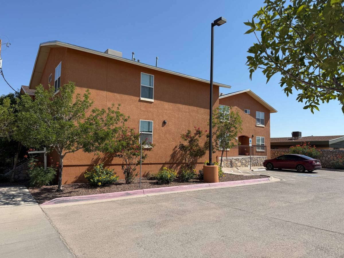 Apartment for rent at 7598 Diana Dr, El Paso, TX 79904