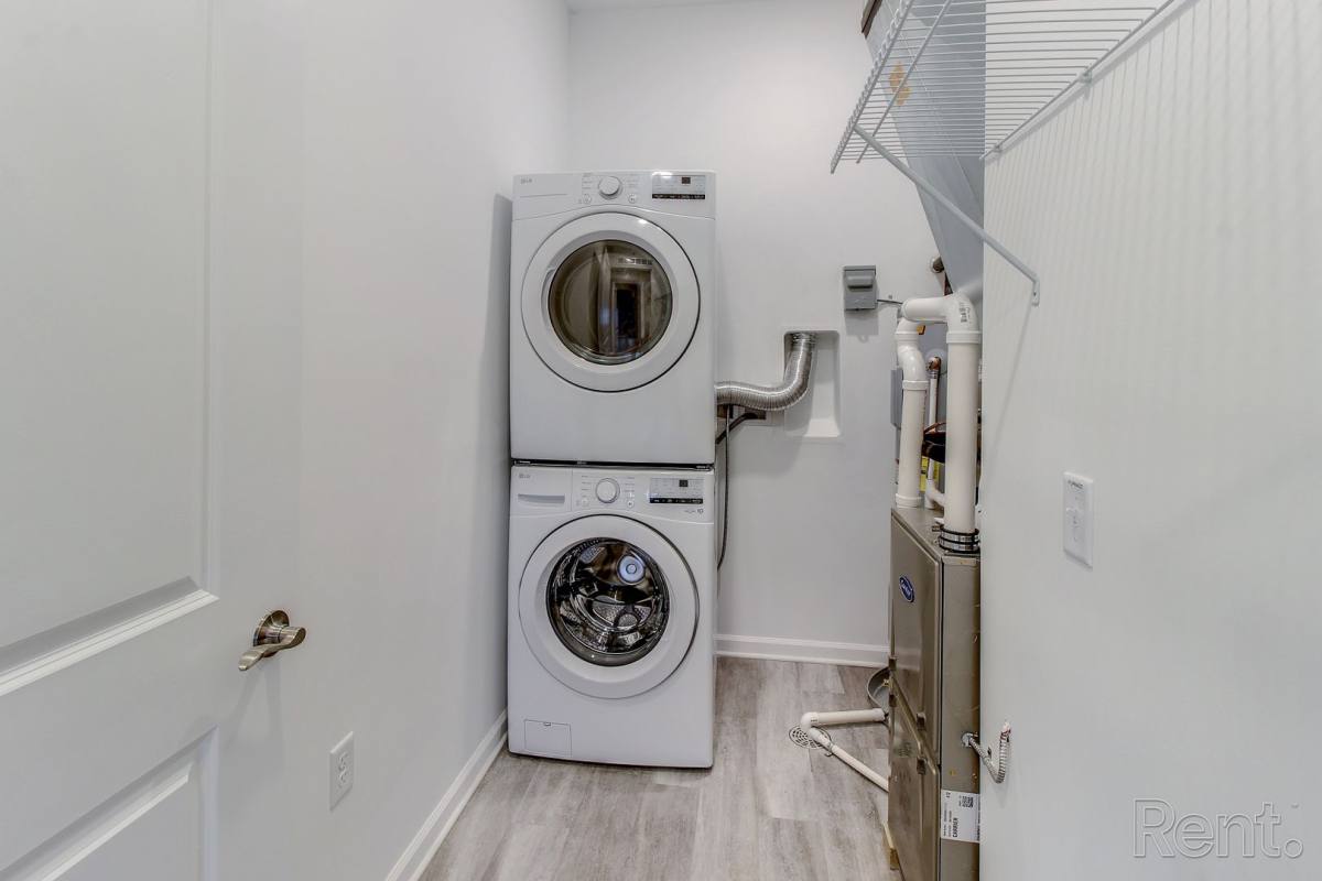 Apartment for rent at 5050 Transit Rd, Depew, NY 14043