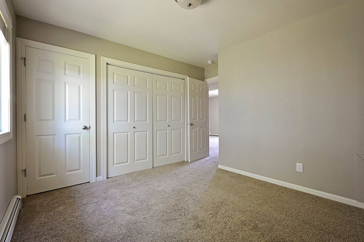Apartment for rent at 1515 12th St NW, Minot, ND 58703