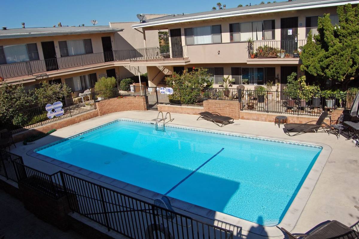 Apartment for rent at 2960-2980 Clairemont Dr, San Diego, CA 92117