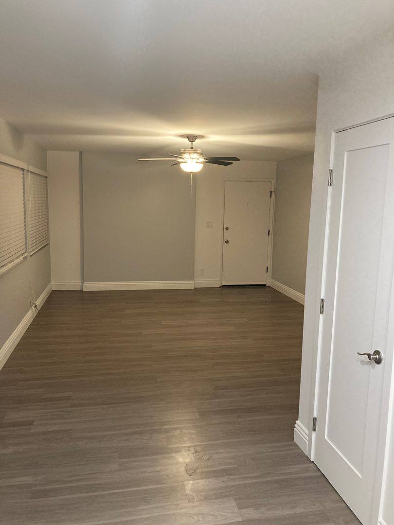Apartment for rent at 2960-2980 Clairemont Dr, San Diego, CA 92117