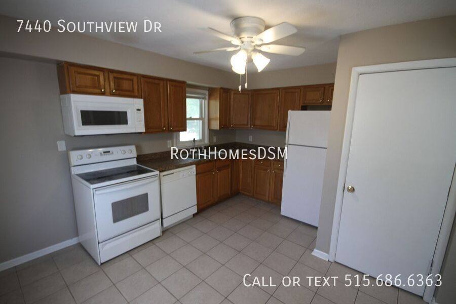 House for rent at 7440 Southview Dr, Des Moines, IA 50315
