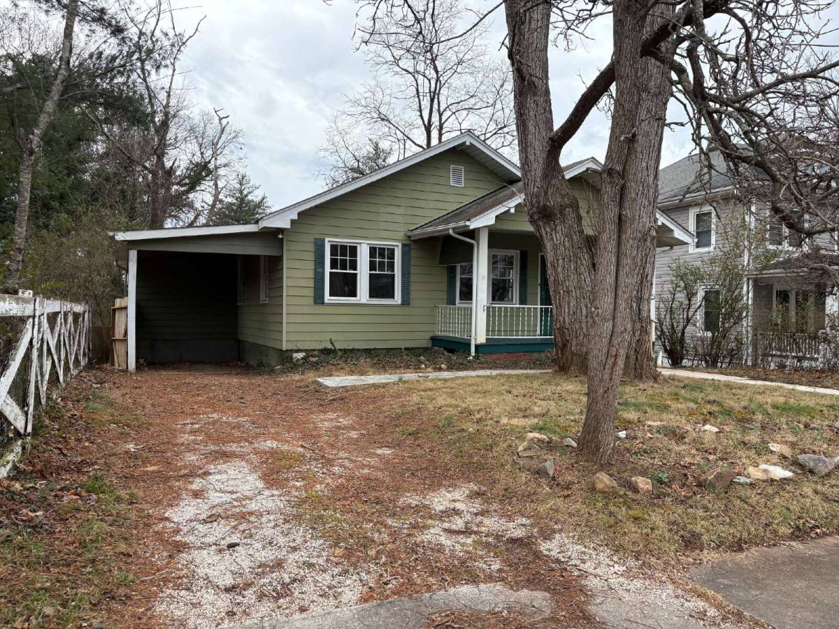 House for rent at 25 Walton St, Asheville, NC 28801