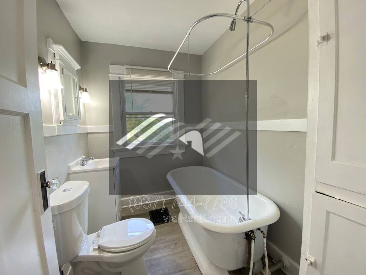 Apartment for rent at 26 W Beechwood Ave, Dayton, OH 45405