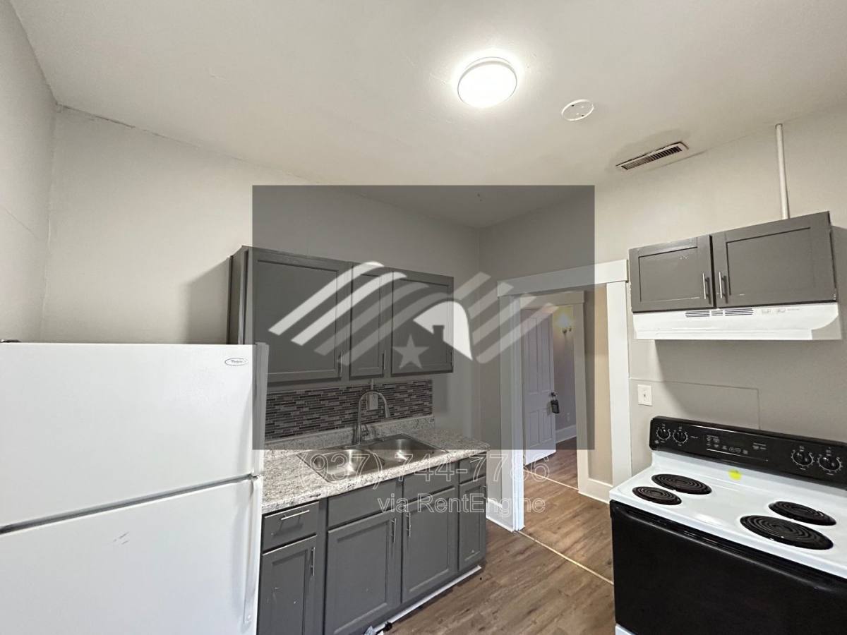 Apartment for rent at 815 S Main St, Franklin, OH 45005