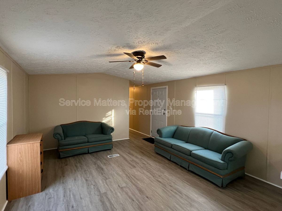 House for rent at 4819 Douglas Dr, Milton, FL 32583