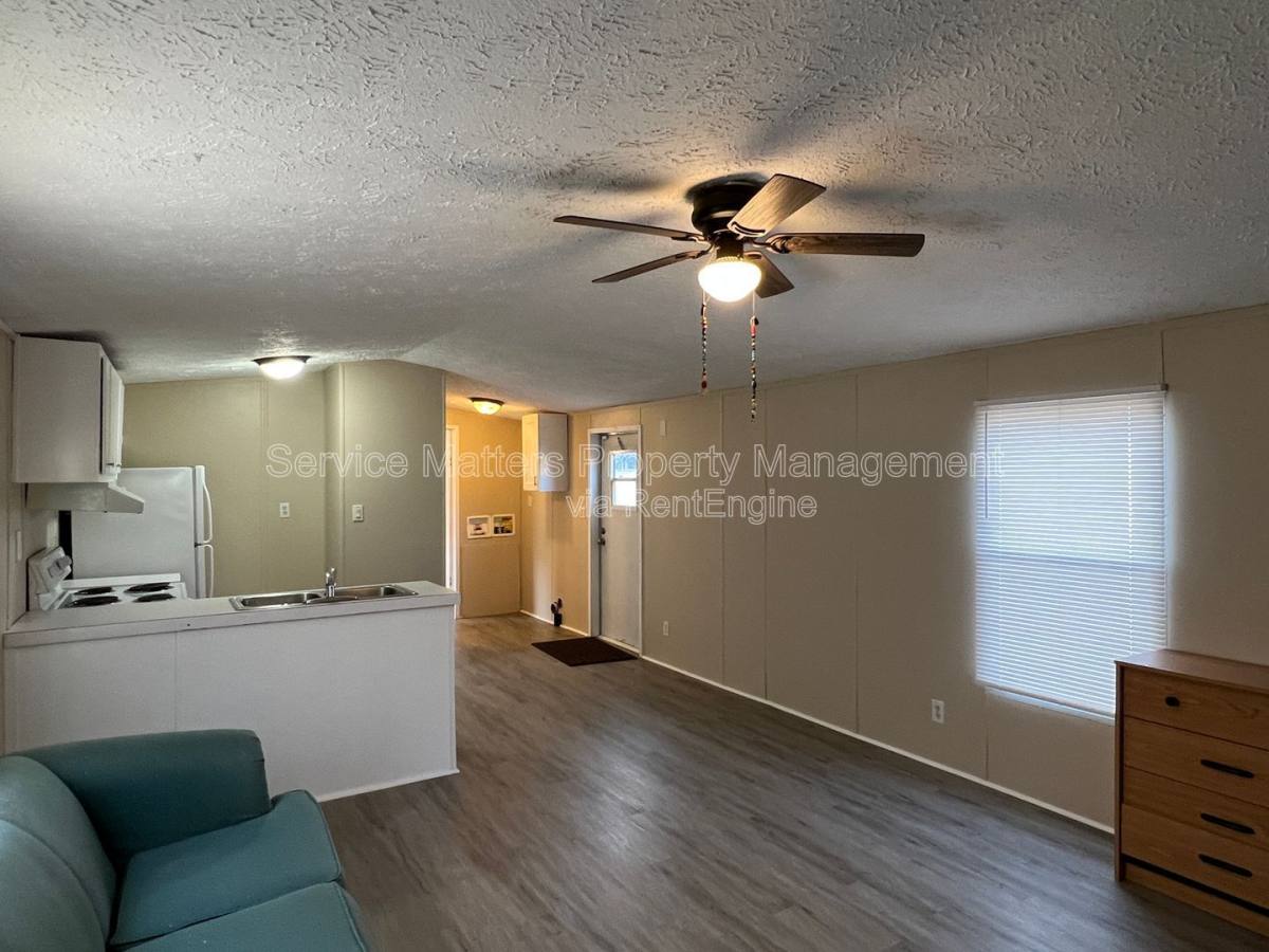 House for rent at 4819 Douglas Dr, Milton, FL 32583