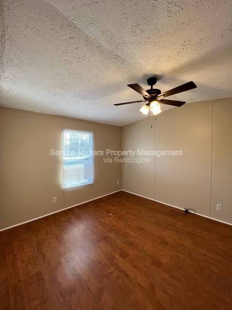 House for rent at 4819 Douglas Dr, Milton, FL 32583