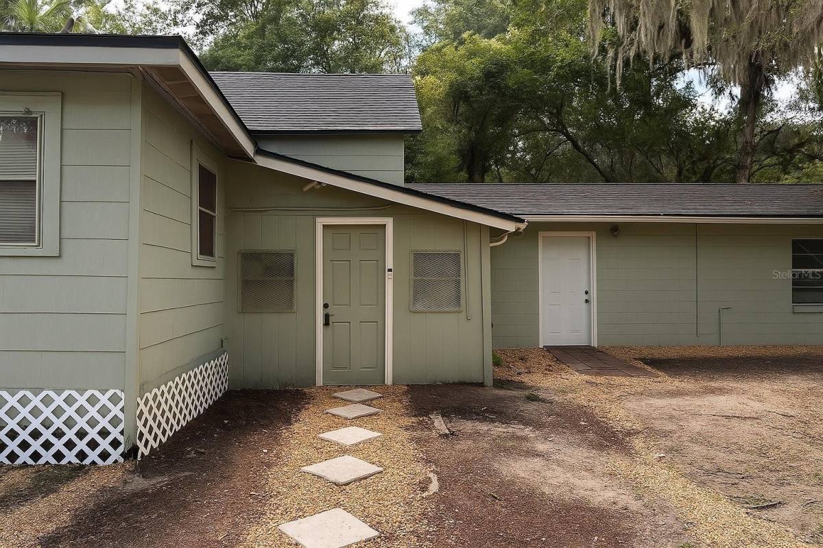 Apartment for rent at 829 NE 3rd St #A, Ocala, FL 34470