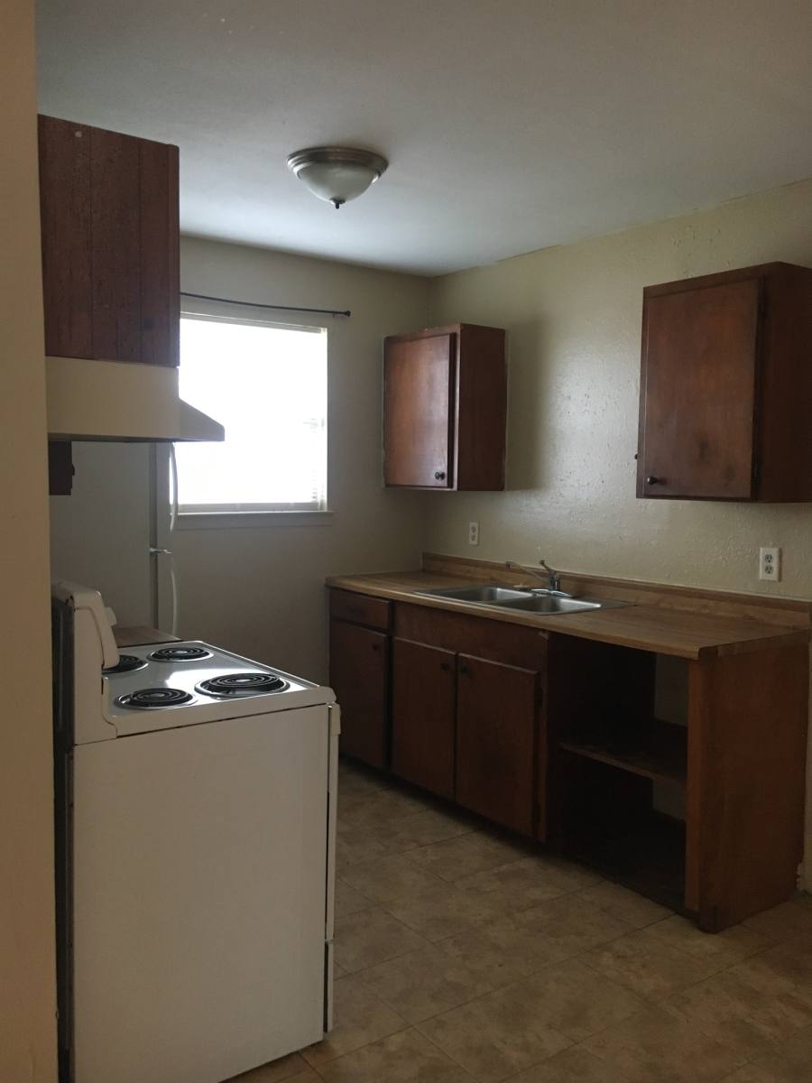 Apartment for rent at 303 E Reagan Rd #D, Beeville, TX 78102