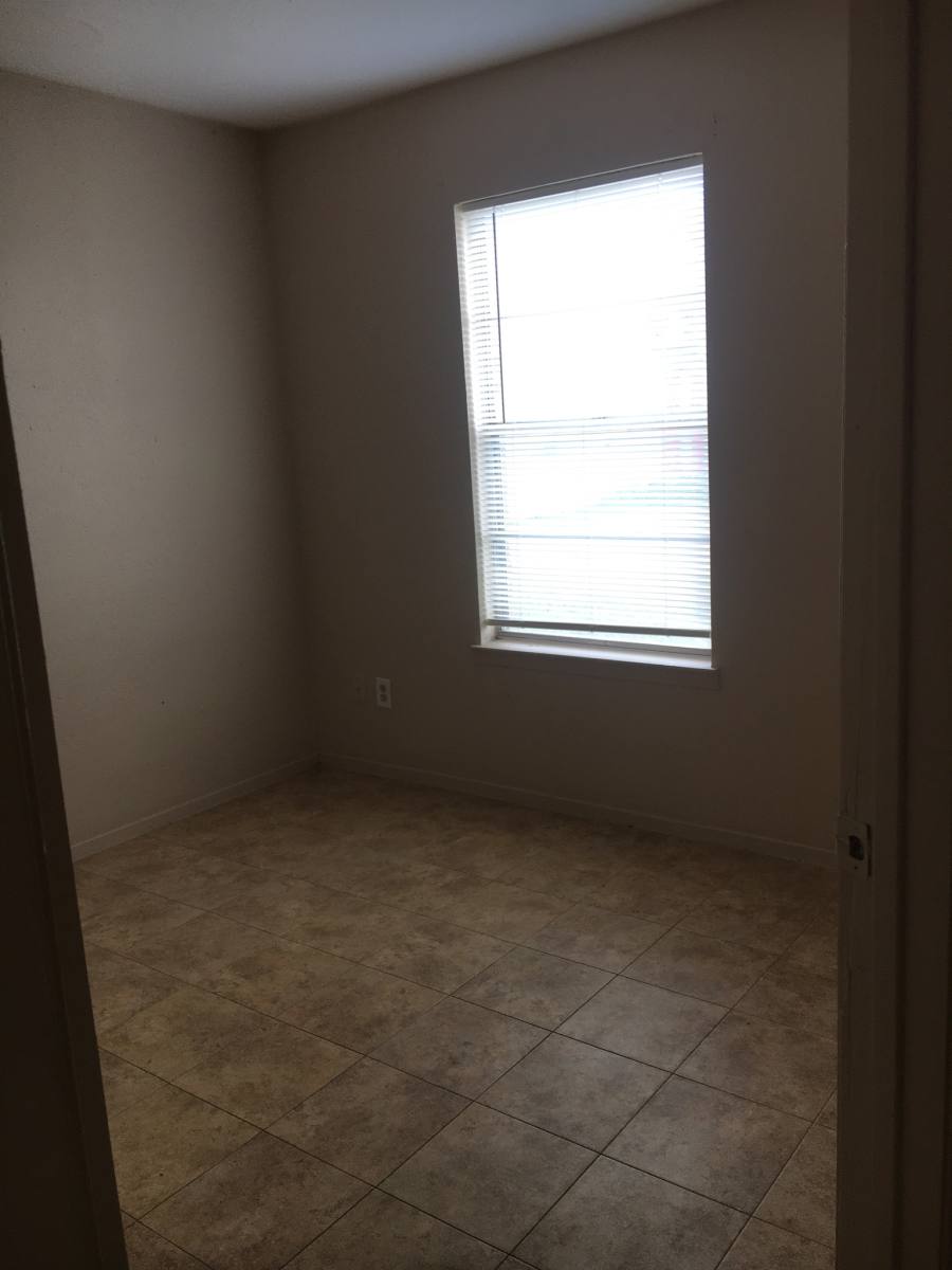 Apartment for rent at 303 E Reagan Rd #D, Beeville, TX 78102