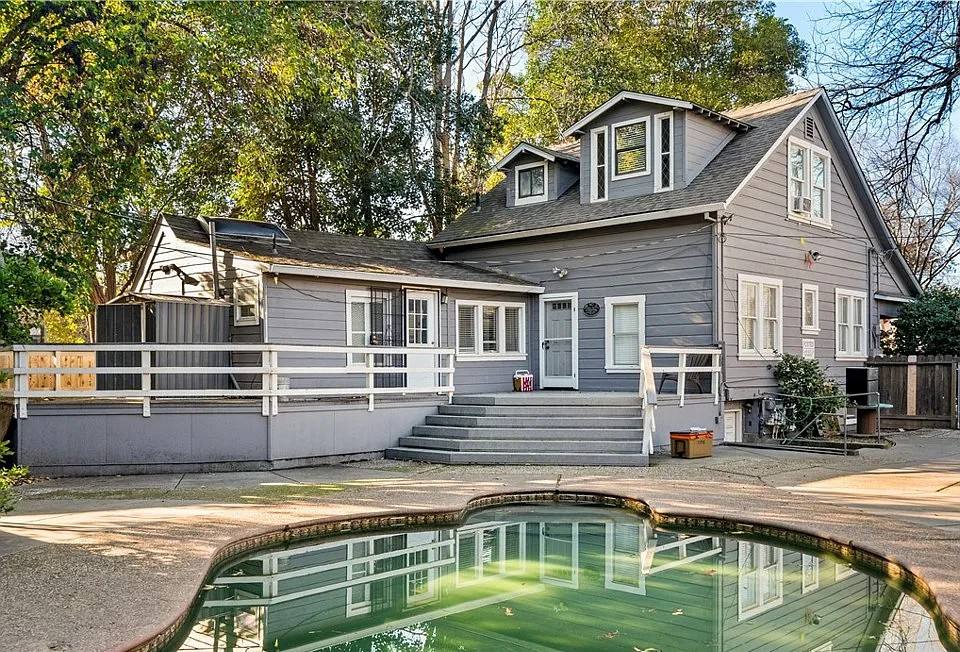House for rent at 433 W 8th St, Chico, CA 95928