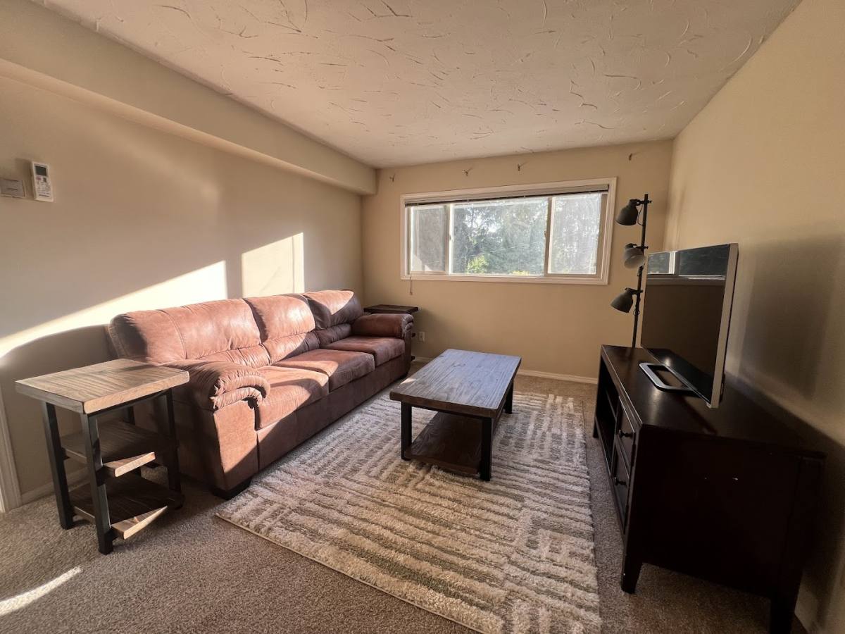 Apartment for rent at 12417 NE 109th Place, Kirkland, WA 98033