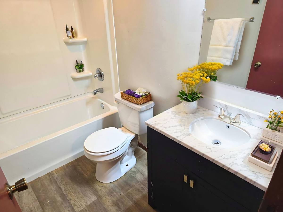Townhouse for rent at 222 W Centennial Ave, Muncie, IN 47303
