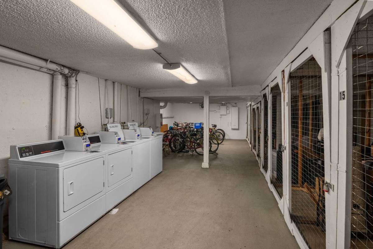 Apartment for rent at 533 SE 27th Ave, Portland, OR 97214