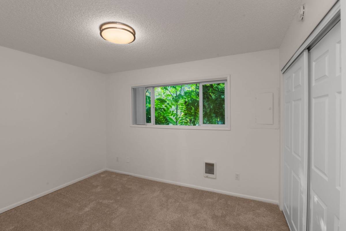Apartment for rent at 533 SE 27th Ave, Portland, OR 97214