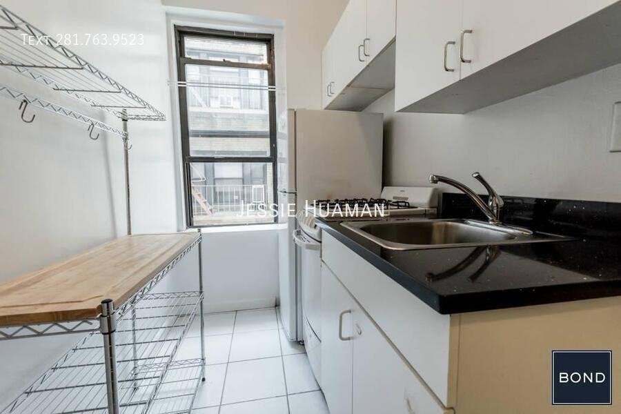Condo for rent at 26 Grove St #3, New York, NY 10014