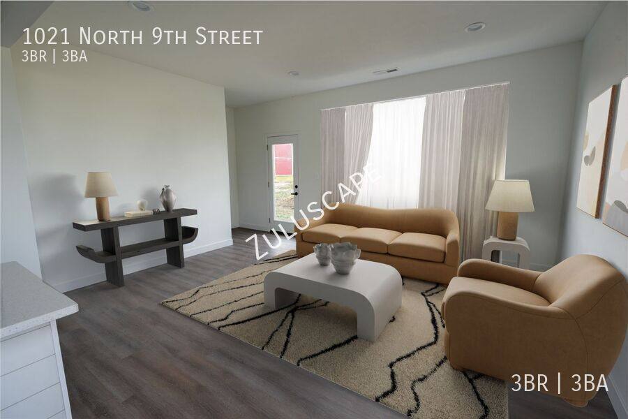 Townhouse for rent at 1021 N 9th St, Elwood, IN 46036
