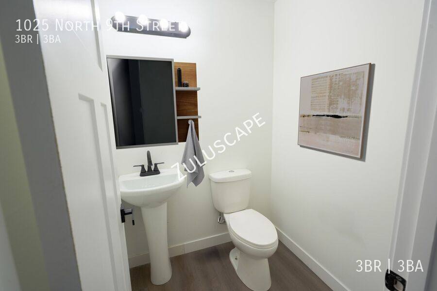 Townhouse for rent at 1025 N 9th St, Elwood, IN 46036