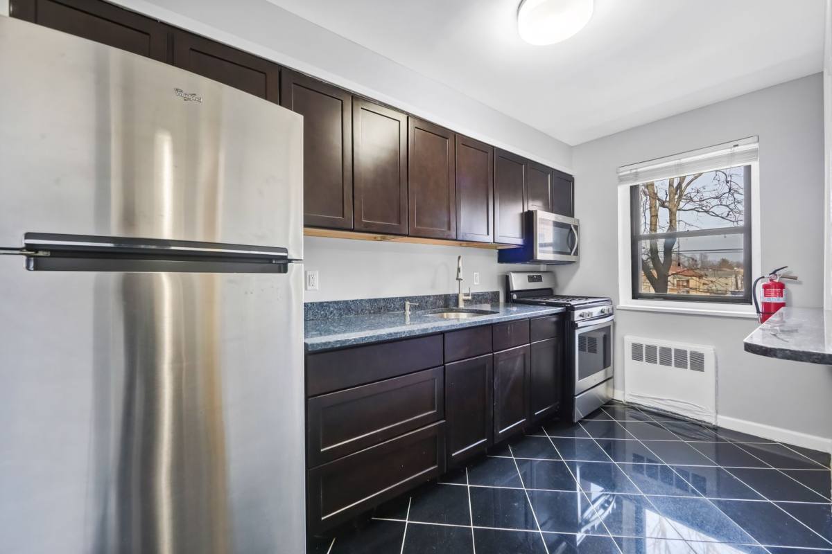 Apartment for rent at 2339 Hudson Terrace, Fort Lee, NJ 07024