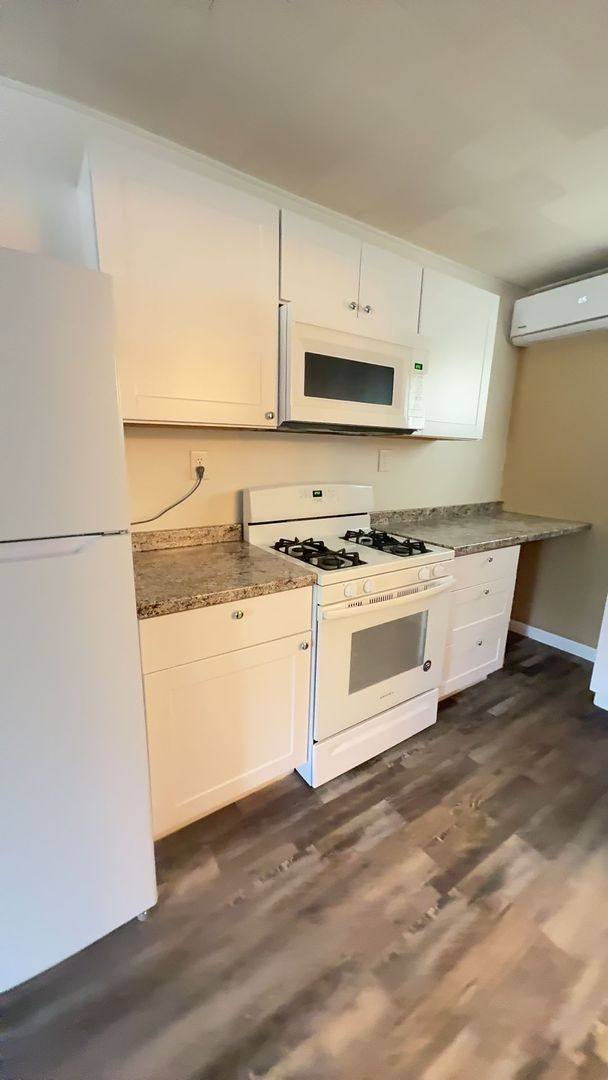 Apartment for rent at 50 & 52 S, Elgin, OR 97827