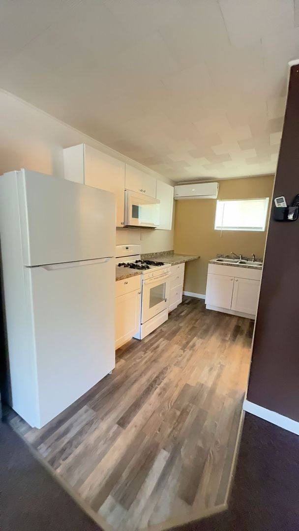 Apartment for rent at 50 & 52 S, Elgin, OR 97827