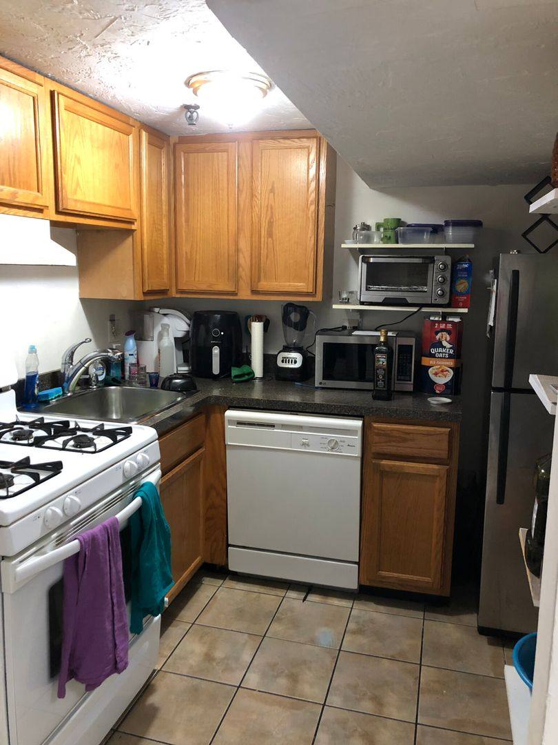 Apartment for rent at 27 St Stephen #1, Boston, MA 02115