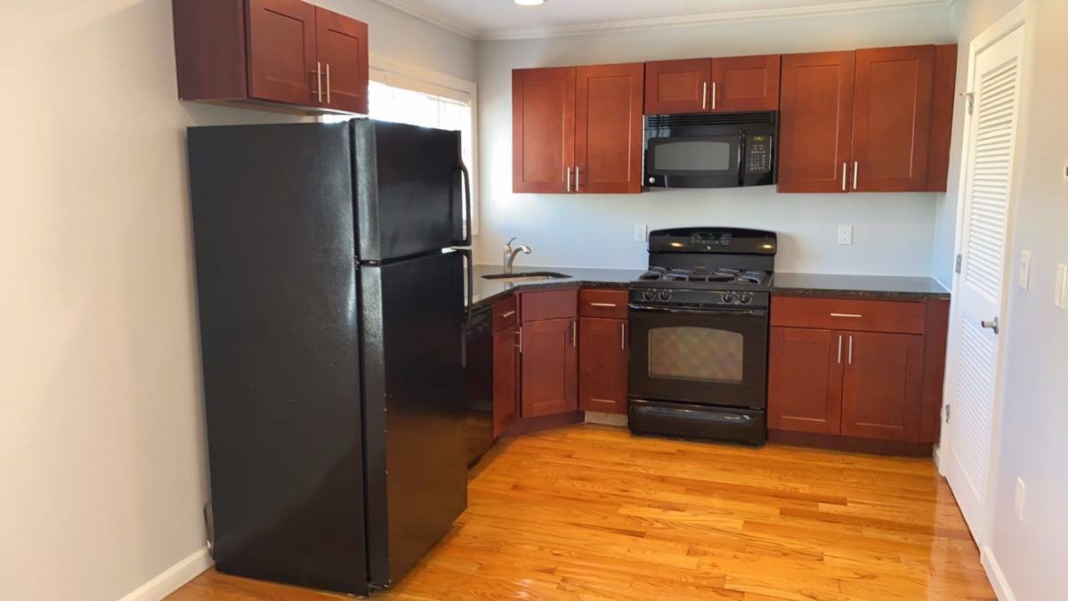 Apartment for rent at 115 42nd St, Union City, NJ 07087