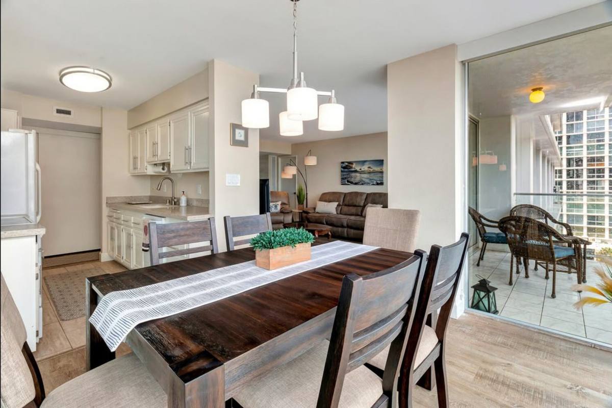 Apartment for rent at 1760 Avenida Del Mundo, Coronado, CA 92118