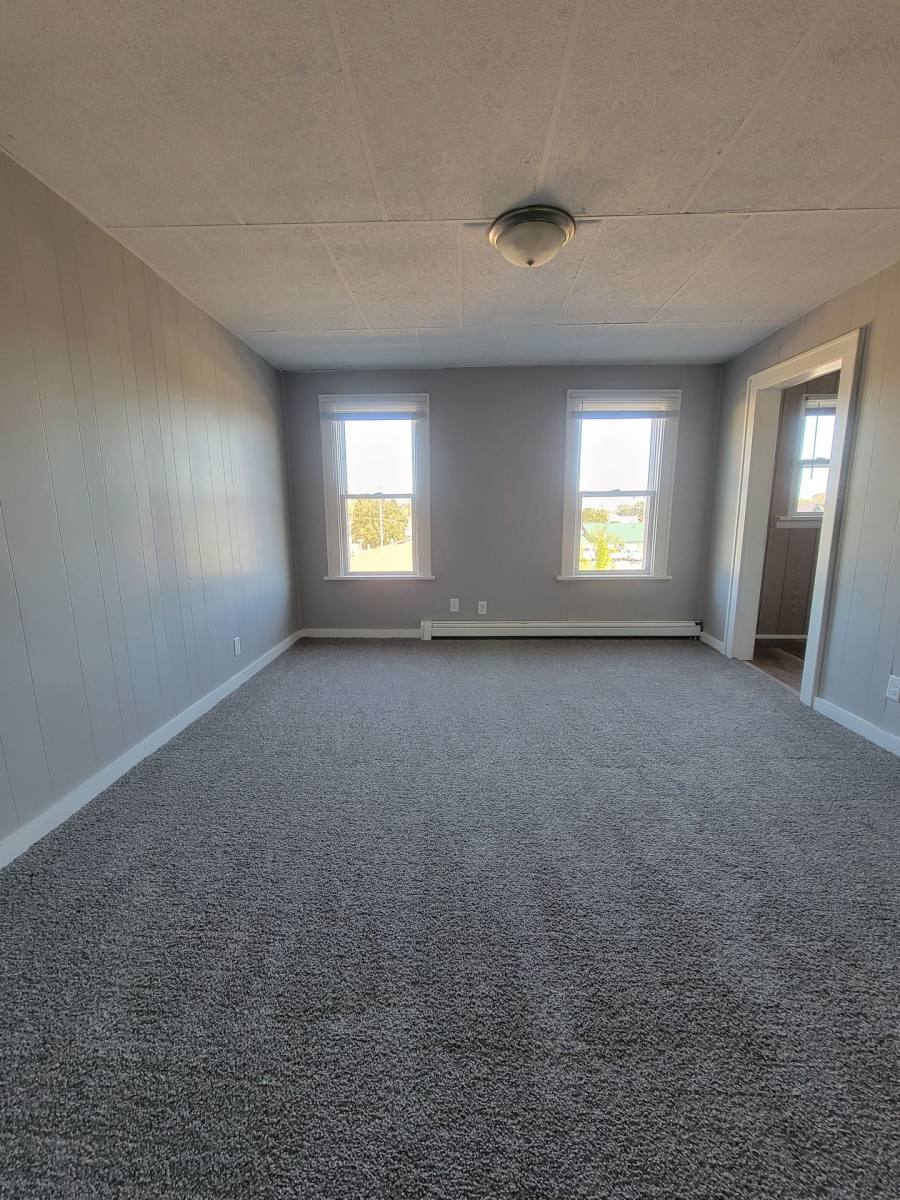 Apartment for rent at 121 - 123 W, Mitchell, SD 57301