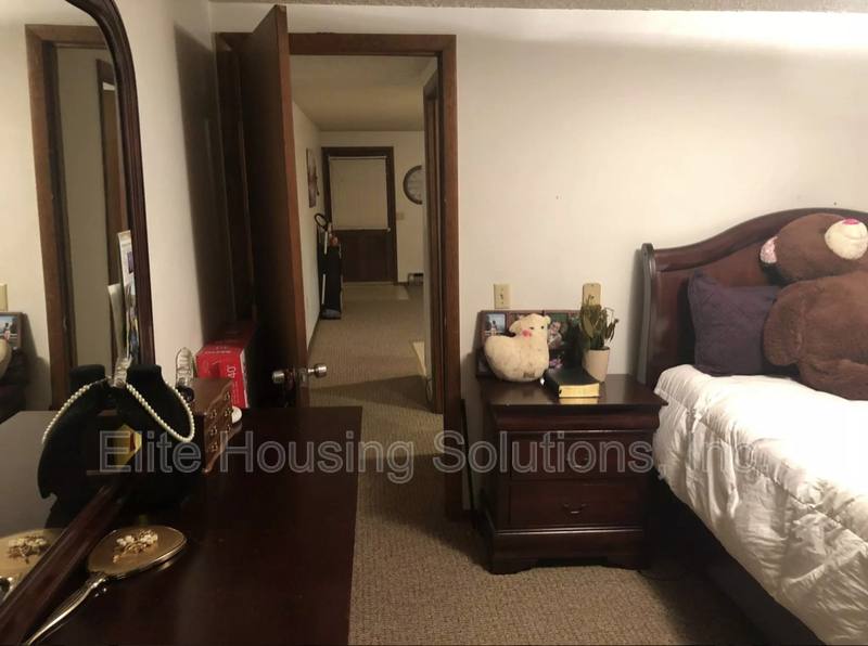 Apartment for rent at 108 E Buck Ave #B, Rural Retreat, VA 24368