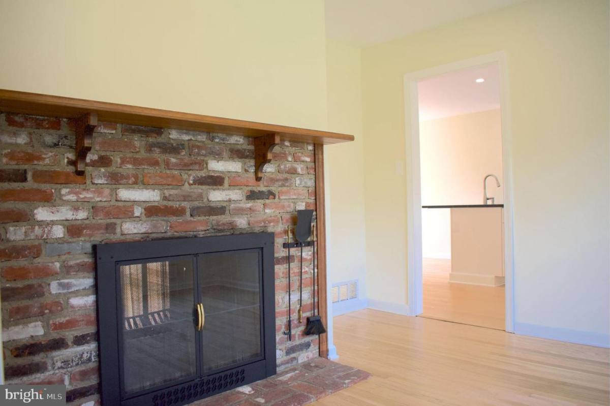 House for rent at 414 Warren Rd, Wayne, PA 19087