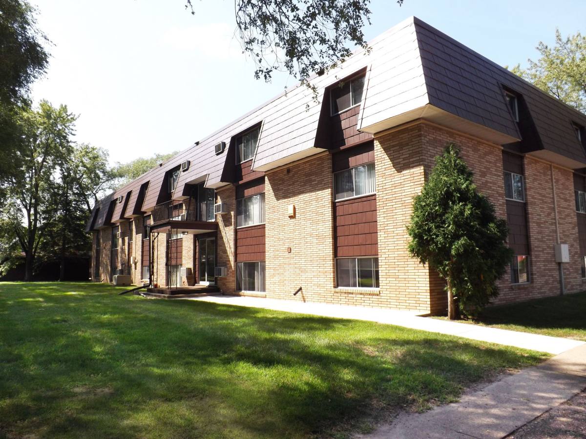 Apartment for rent at 444 33rd Ave N, Saint Cloud, MN 56303