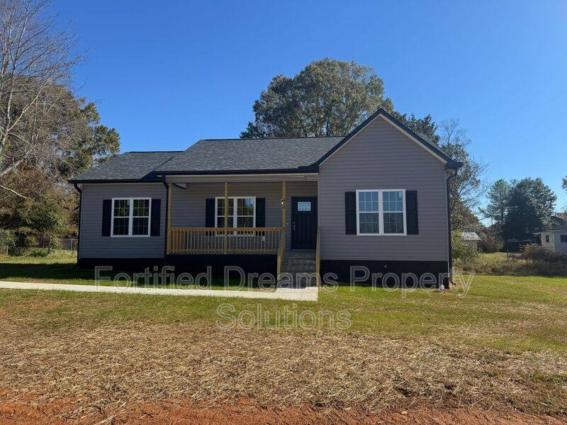 House for rent at 418 N Smith St, Liberty, NC 27298