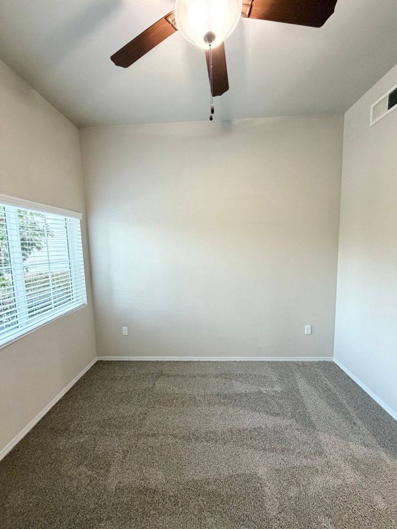 Apartment for rent at 2627 Ashlan Ave, Clovis, CA 93611