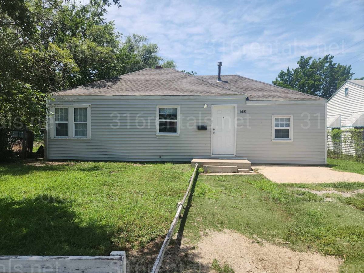 House for rent at 1653 N Erie Ave, Wichita, KS 67214
