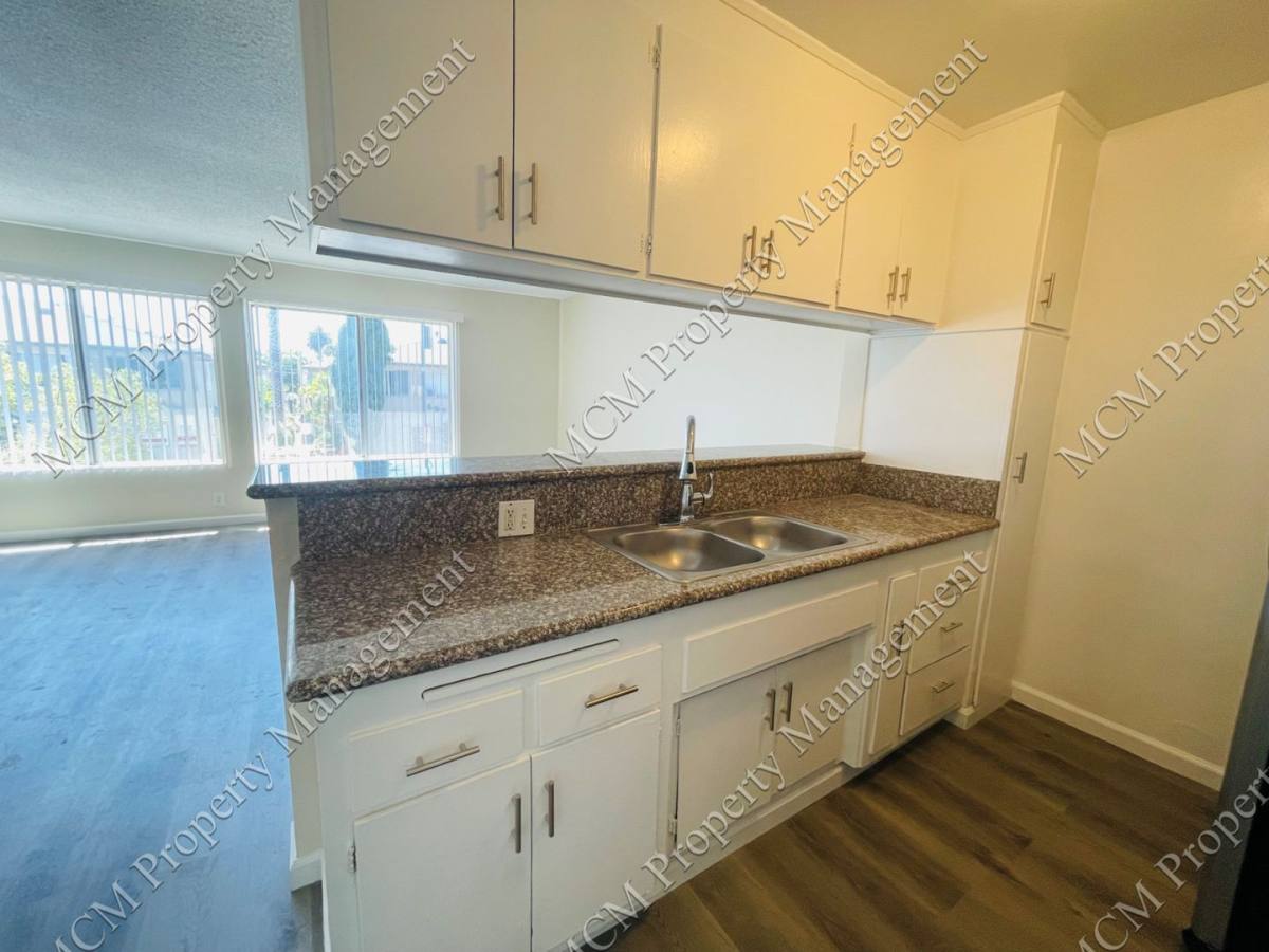 Apartment for rent at 6051 Romaine St, Los Angeles, CA 90038
