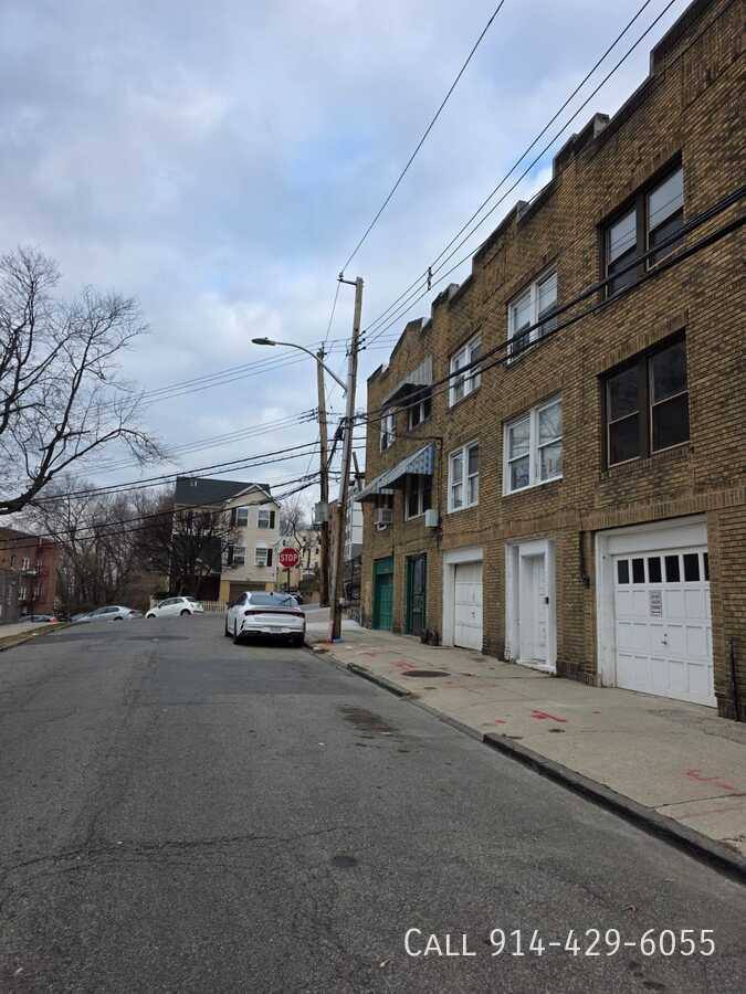 Apartment for rent at 322 Woodworth Ave, Yonkers, NY 10701