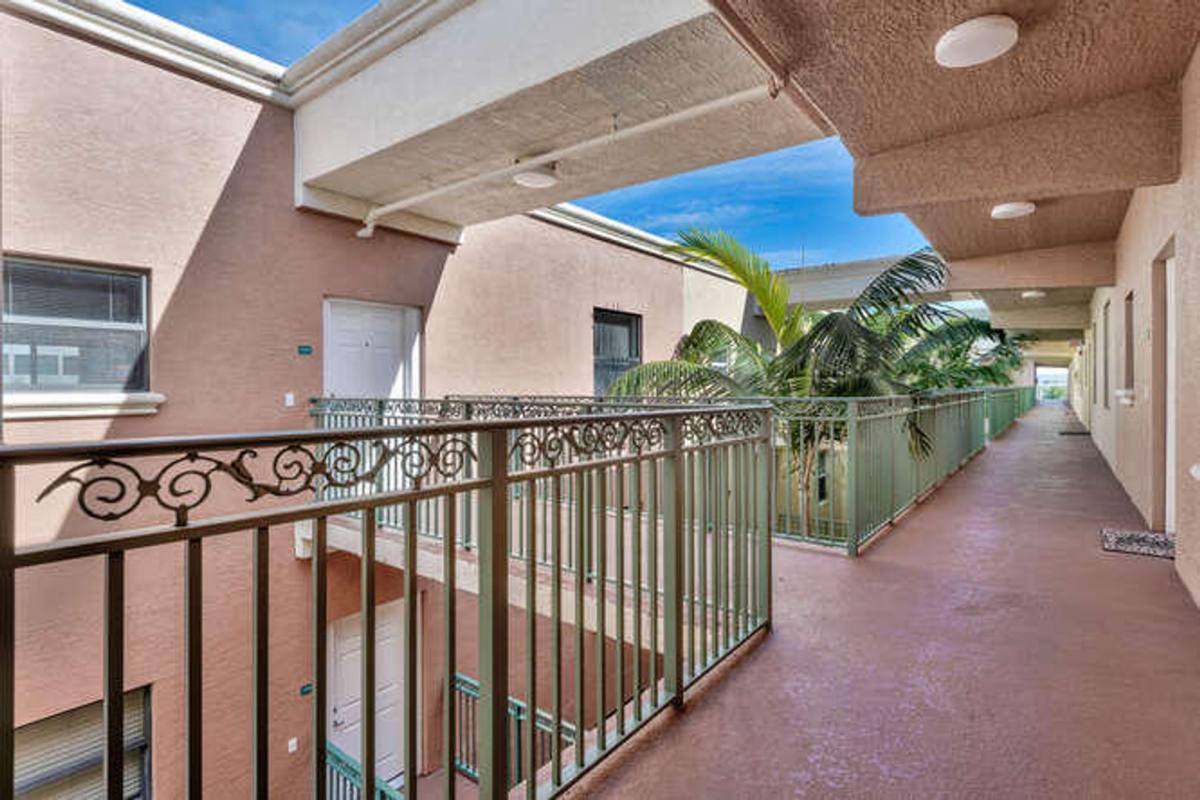 Condo for rent at 1640 Presidential Way #501, West Palm Beach, FL 33401