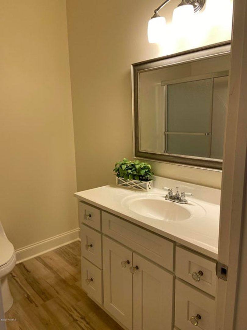 Apartment for rent at 108 Appleoak Ave, Lafayette, LA 70506