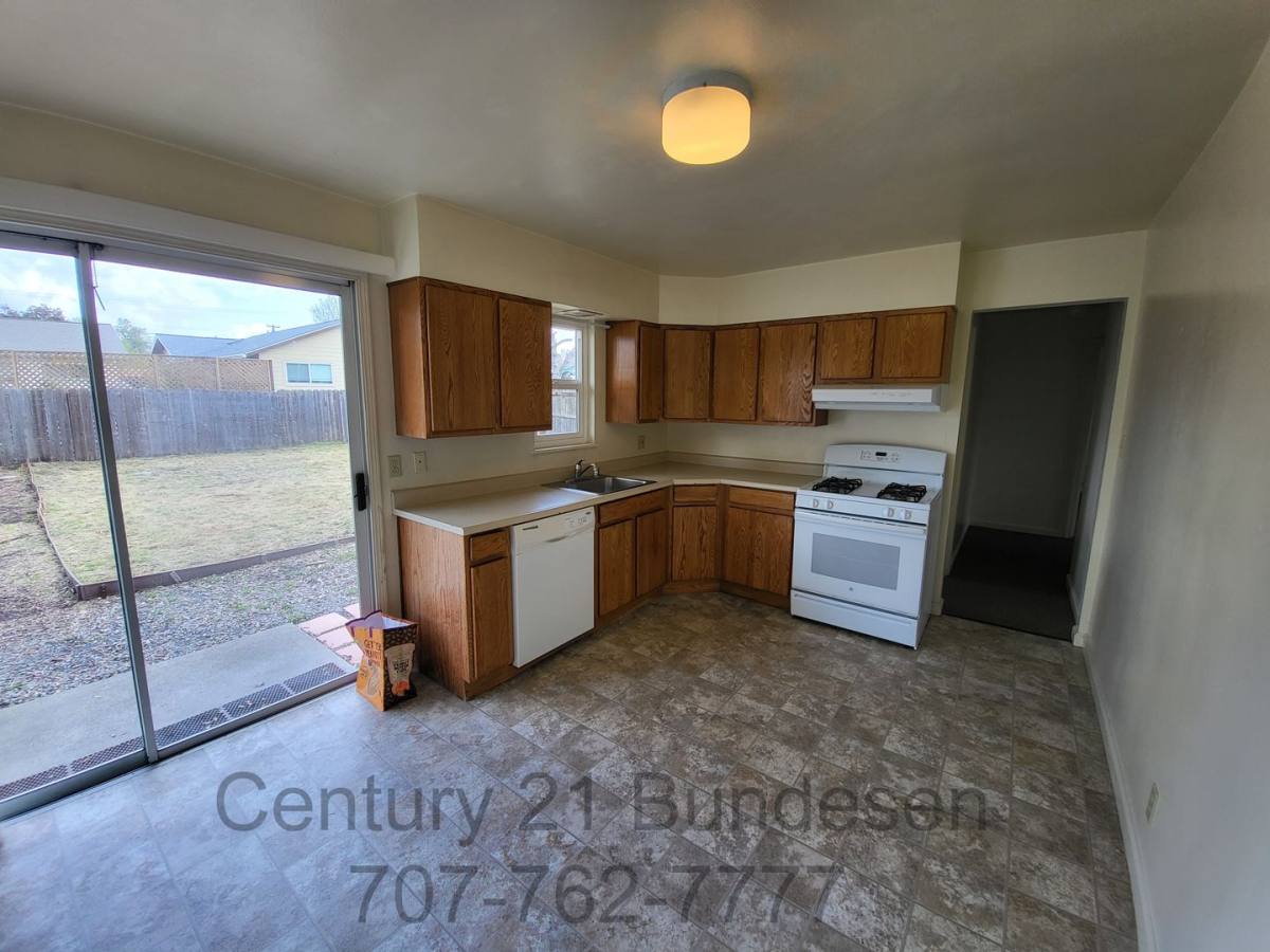 House for rent at 132 Maria Dr, Petaluma, CA 94954
