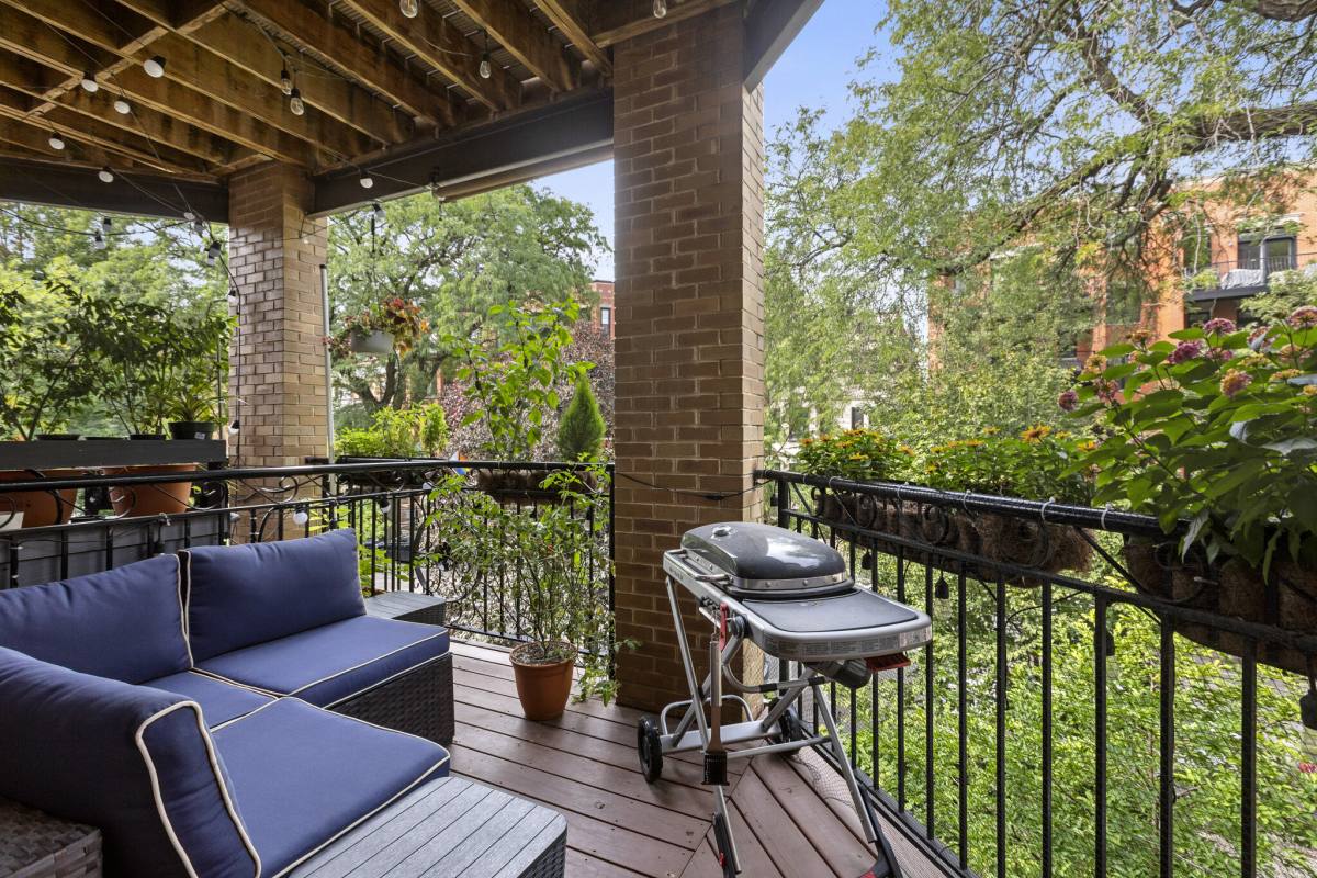 Condo for rent at 5219 Winthrop #2, Chicago, IL 60640
