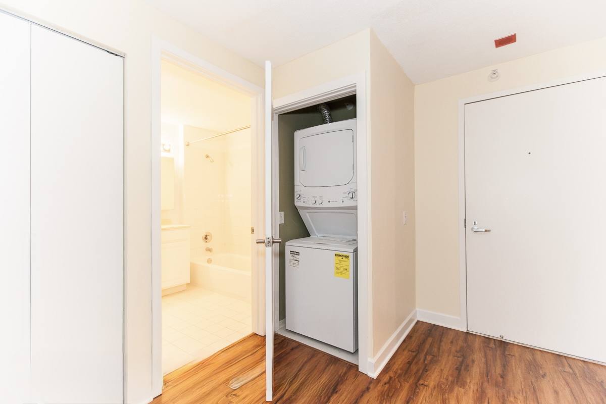 Condo for rent at 545 Dearborn #902, Chicago, IL 60654