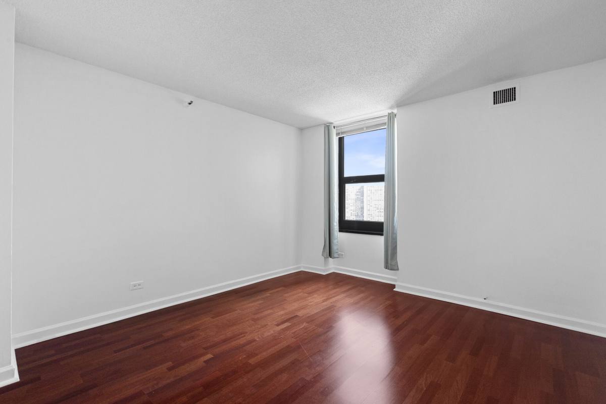 Condo for rent at 3660 Lakeshore #4410F, Chicago, IL 60613