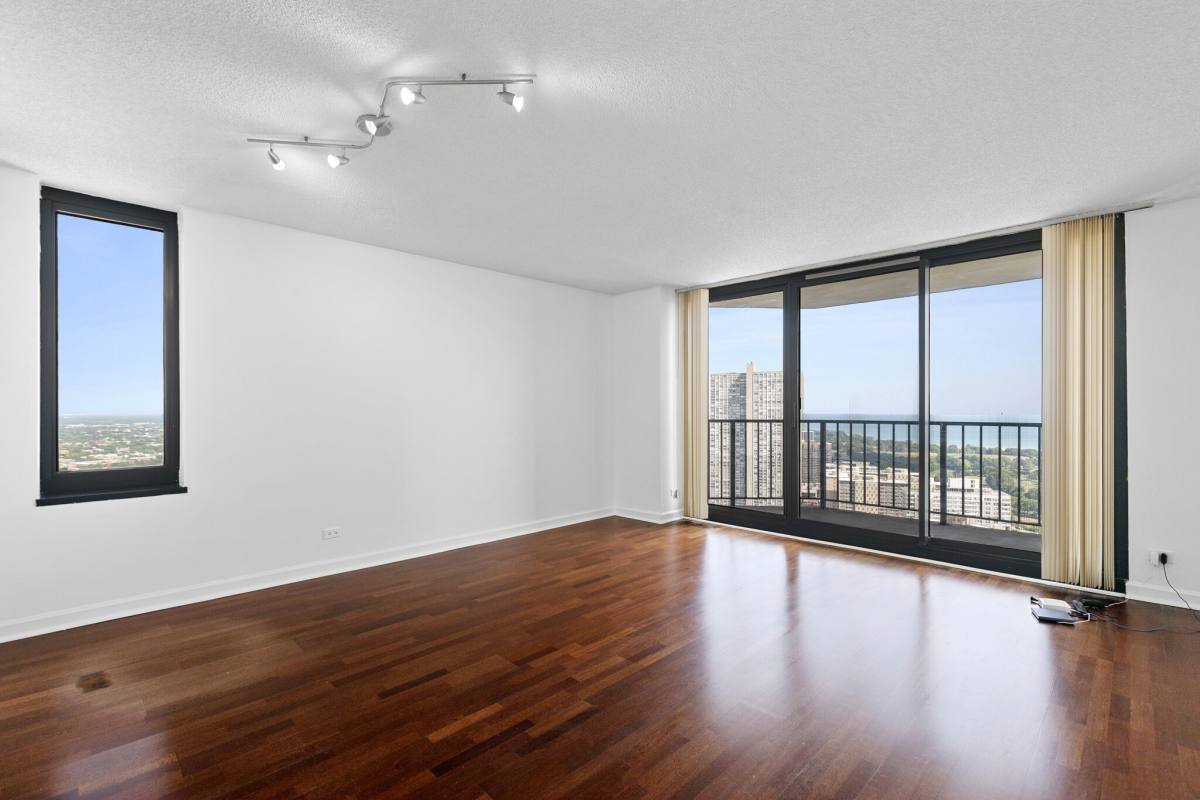 Condo for rent at 3660 Lakeshore #4410F, Chicago, IL 60613