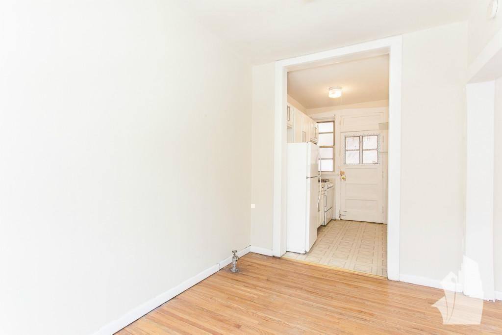 Apartment for rent at 620 Barry #S1, Chicago, IL 60657